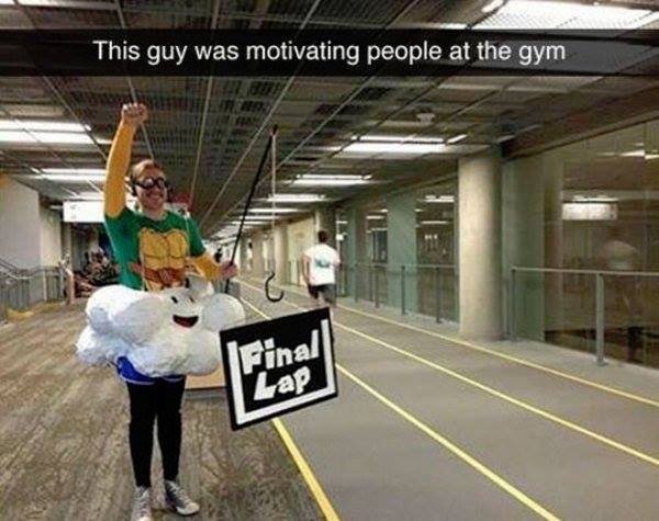 fail final lap mario kart costume - This guy was motivating people at the gym Final Lap