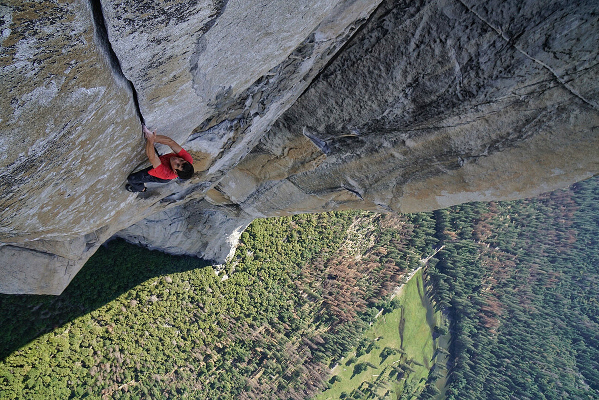 Alex Honnold free solo climbing El Capitan