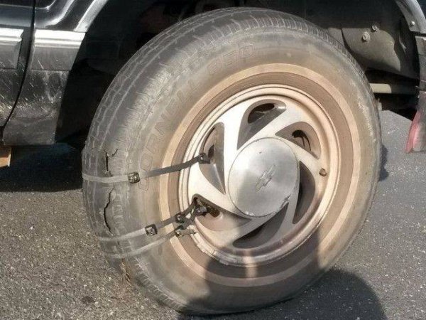 36 redneck repairs that look silly but might be brilliant