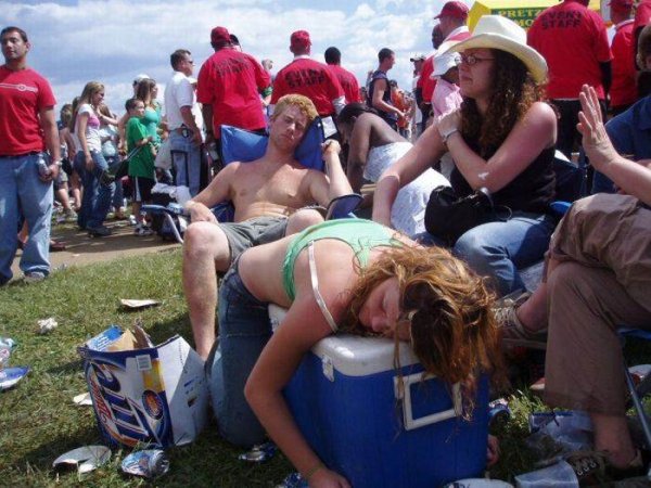 30 people wasted at music festivals