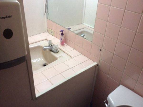 30 people that had one job and failed