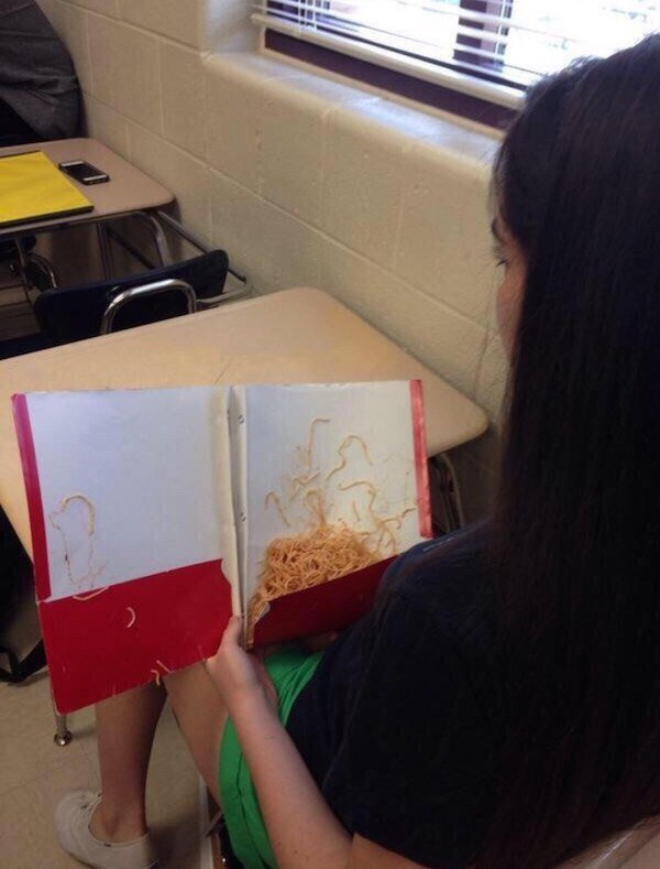 you re eating spaghetti in class