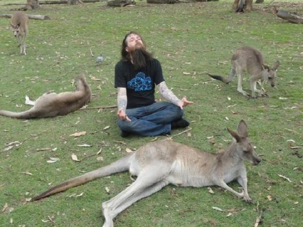 19 pics only from Australia