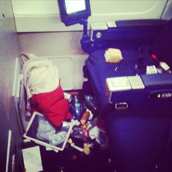 18 airline passengers who need the boot