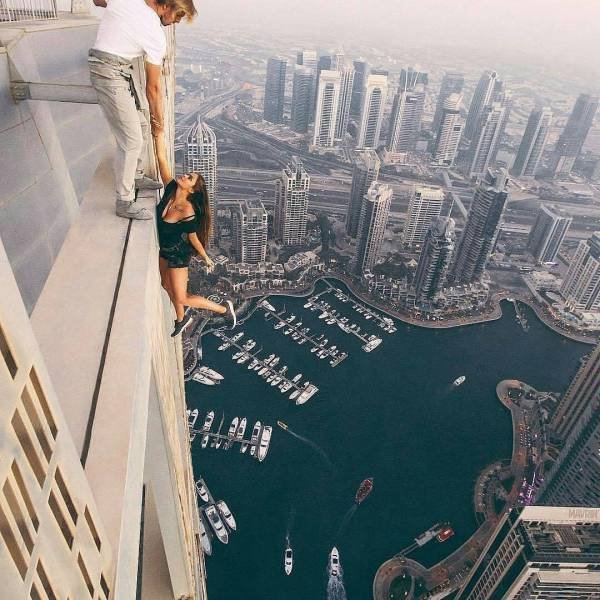 instagram skyscraper - Tud