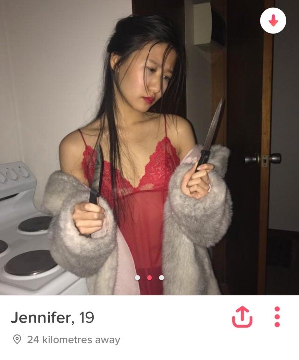 tinder - fur - Jennifer, 19 24 kilometres away
