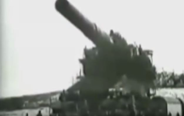 The largest-calibre rifled weapon ever used, with the heaviest artillery shells.