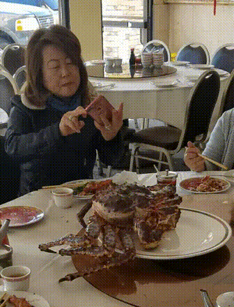 eating crab gif