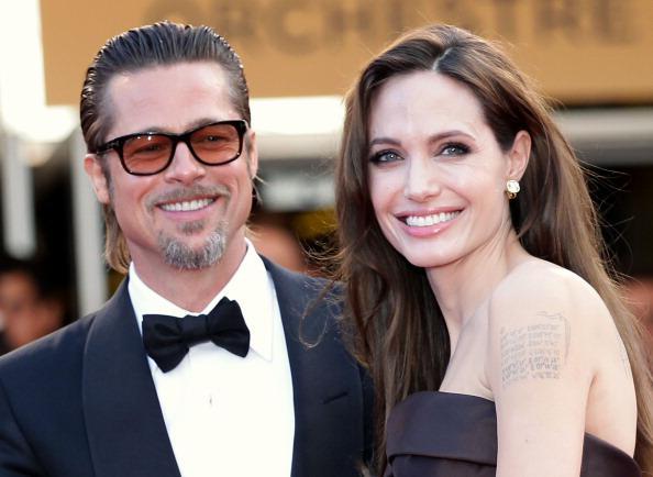 Brad Pitt and Angelina Jolie came through my drive thru at Sonic about 7 years ago. Transaction was completely normal except they were REALLY smiley. I finally actually looked at them and said, "Anyone ever tell you.... Wait. You ARE them aren't you?!" They nodded, told me to have a nice day, and pulled away. I think they were relieved that it wasn't a big scene.
