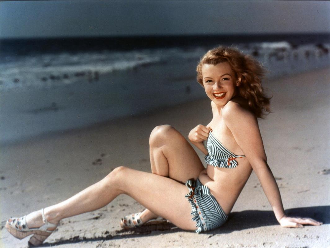 Marilyn Monroe on her first photo shoot as a model, 1946