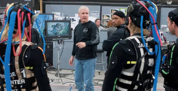 James Cameron took a staple gun to any phones pulled out on set of Avatar.