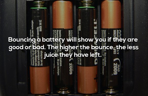 cosmetics - Ne pas recharger. Madeinec des Bouncing a battery will show you if they are good or bad. The higher the bounce, the less juice they have left. inserire correttame Respecter les po! Auf richtige Pola Nicht wiederaul Ne pas recharger. 2009 2009 