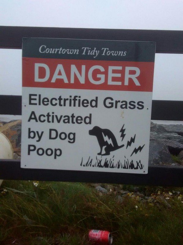 sign - Courtown Tidy Towns Danger Electrified Grass Activated by Dog . . % .