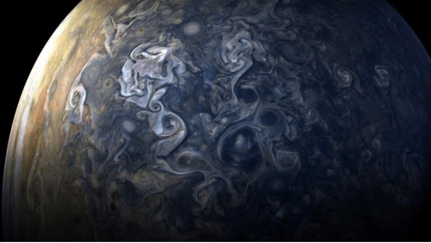 This photo of Jupiter taken by a robot flying 130,000 mph & sent back to us 601 million miles away.