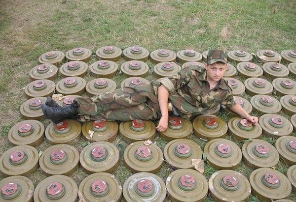 weird russia anti tank landmine - ac Doo Geo Coco