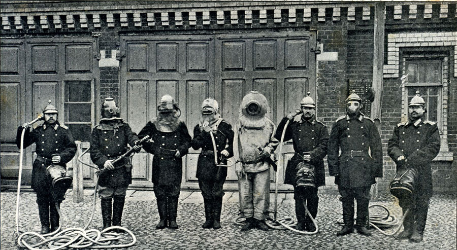 Russian firefighters – Moscow, 1903