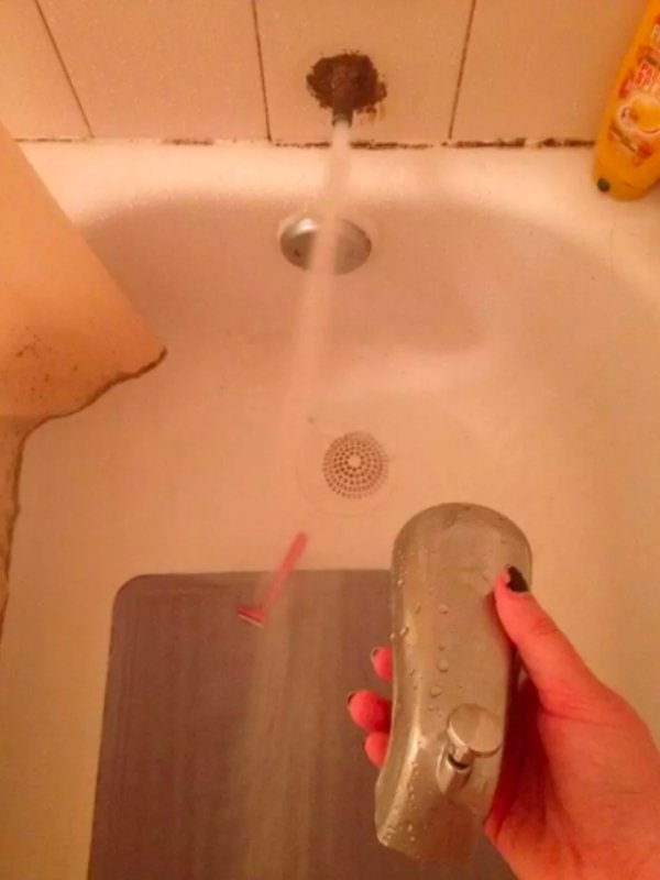 bathtub faucet broke off