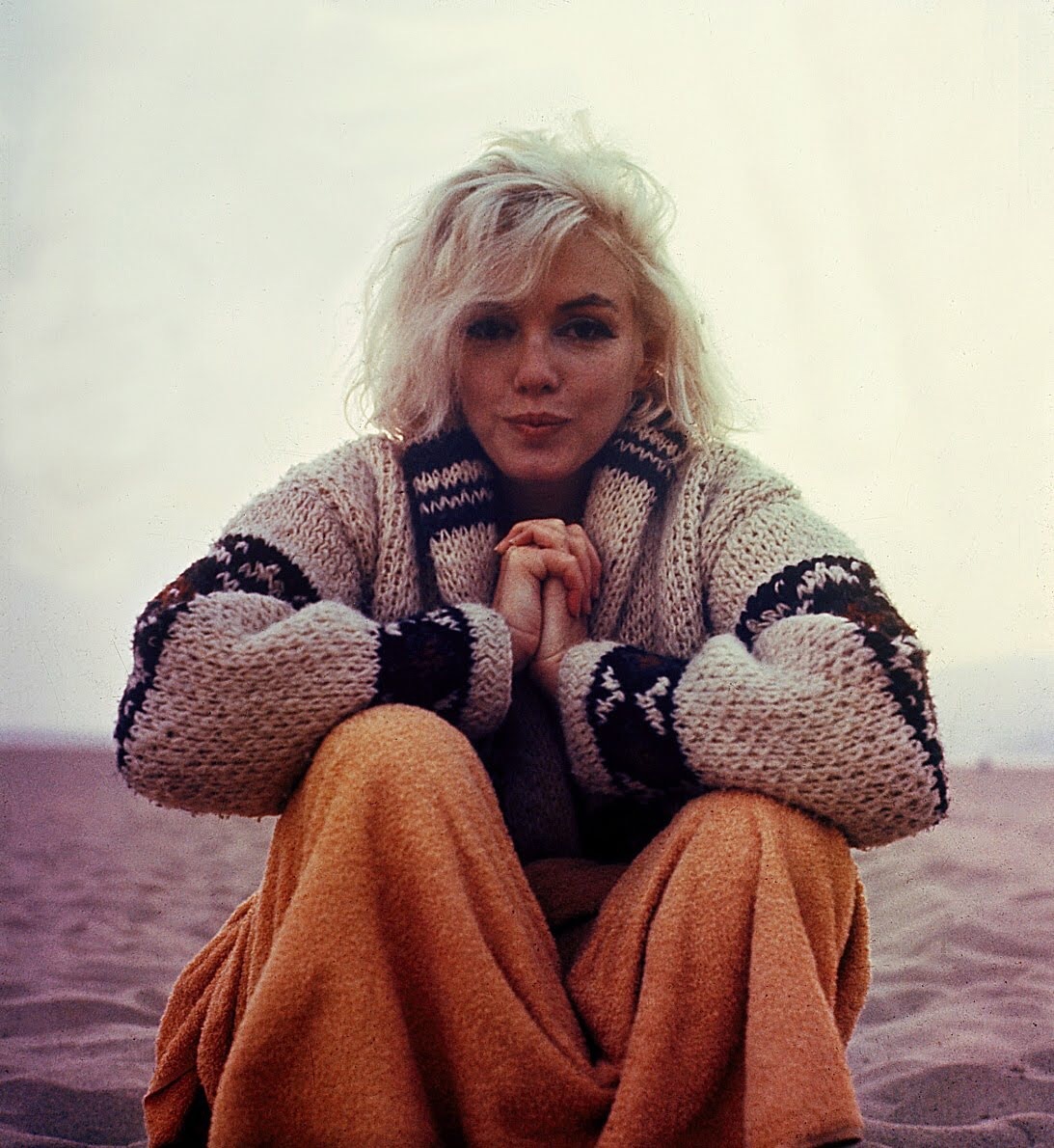 The last photo taken of Marilyn Monroe – Santa Monica beach (July 13, 1962)