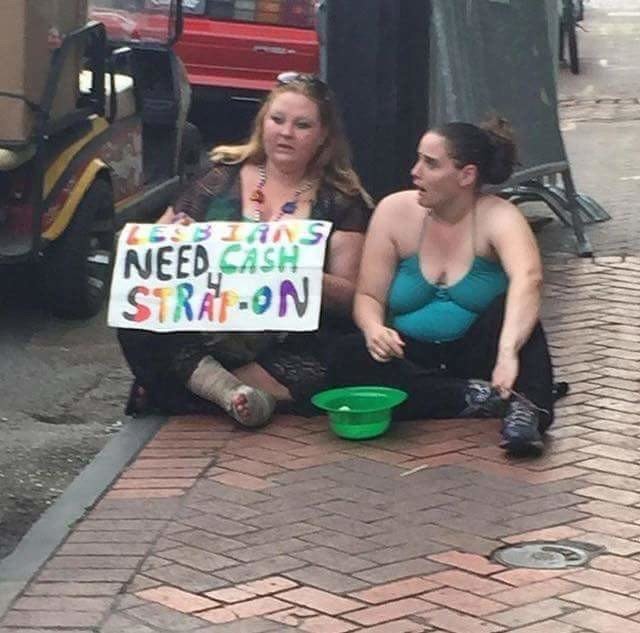 old lesbian meme - 31S Need Cash StraOn