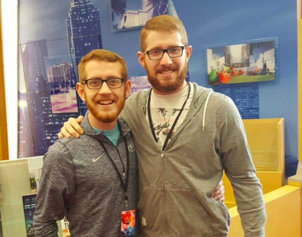 27 people who me their doppelganger