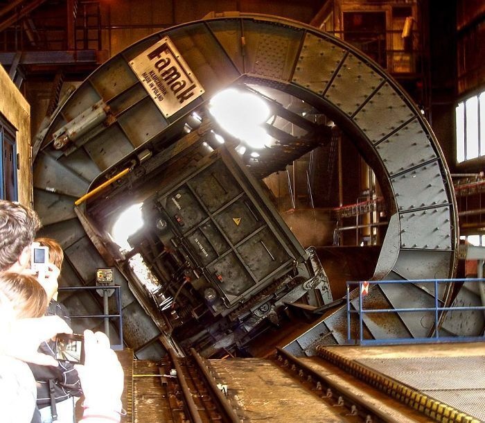 A behind the scenes look at power plants get coal out of their freight trucks.
