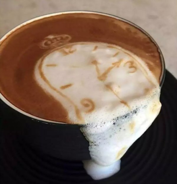 latte art dali