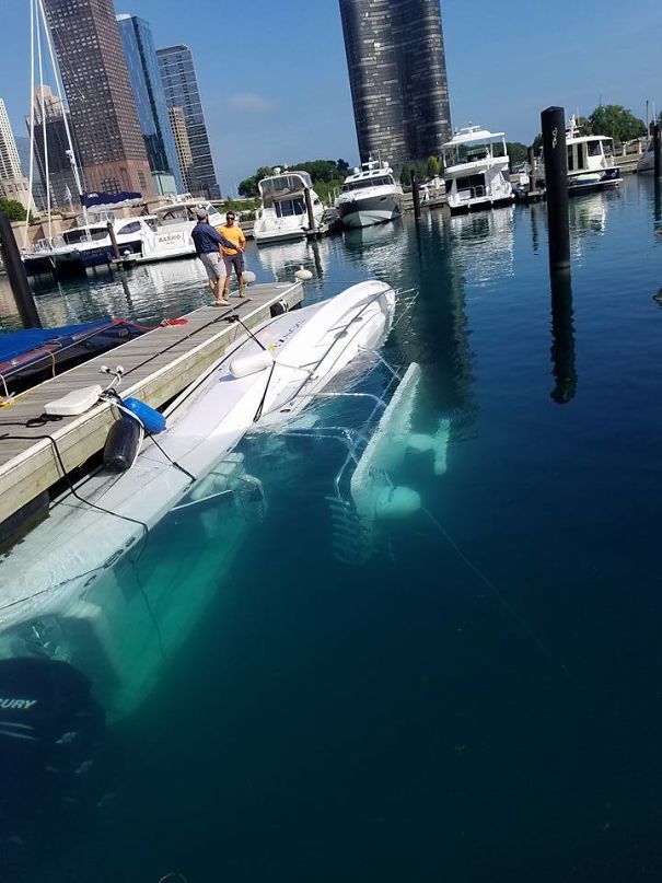 dusable harbor boat sink - Ury