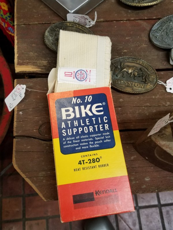 Als Roo No. 10 Bike Athletic Supporter A deluxe all elastic supporter made of the finest materials. Special knit construction makes the pouch softer and more flexible. Contains 4T280 Heat Resistant Rubber Kendal