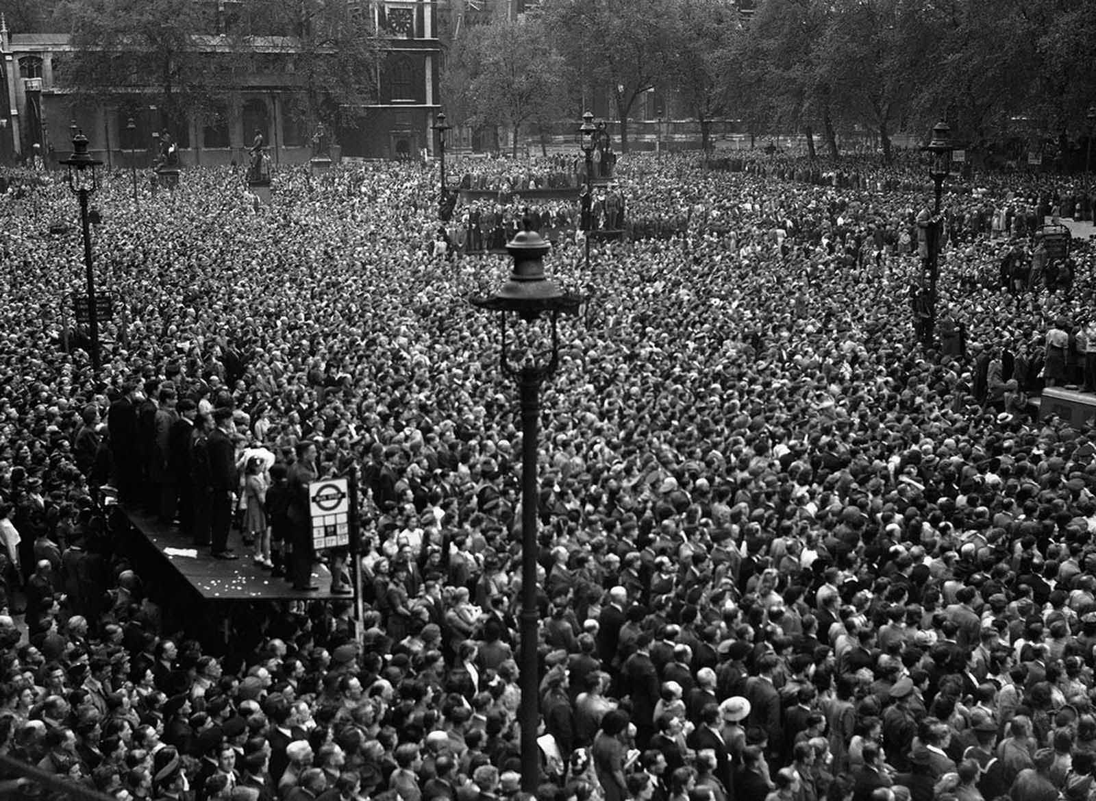A seething mass of humanity jammed itself into Whitehall in central London on VE-Day (Victory in Europe Day), May 8, 1945, to hear the premier officially announce Germany’s unconditional surrender. More than one million people celebrated in the streets of London.