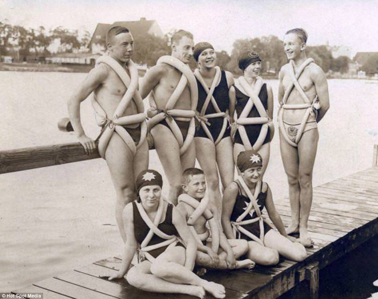 Swimming Aids to swim faster in Italy, 1925.