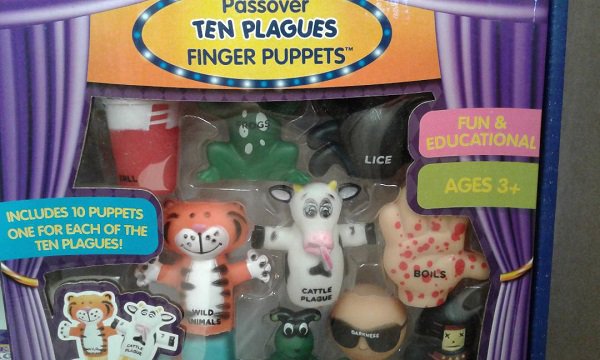 playset - Passover Ten Plagues Finger Puppets" Fun & Educational Lice Ages 34 Includes 10 Puppets One For Each Of The Ten Plagues! Cattle Plaque Vild Male