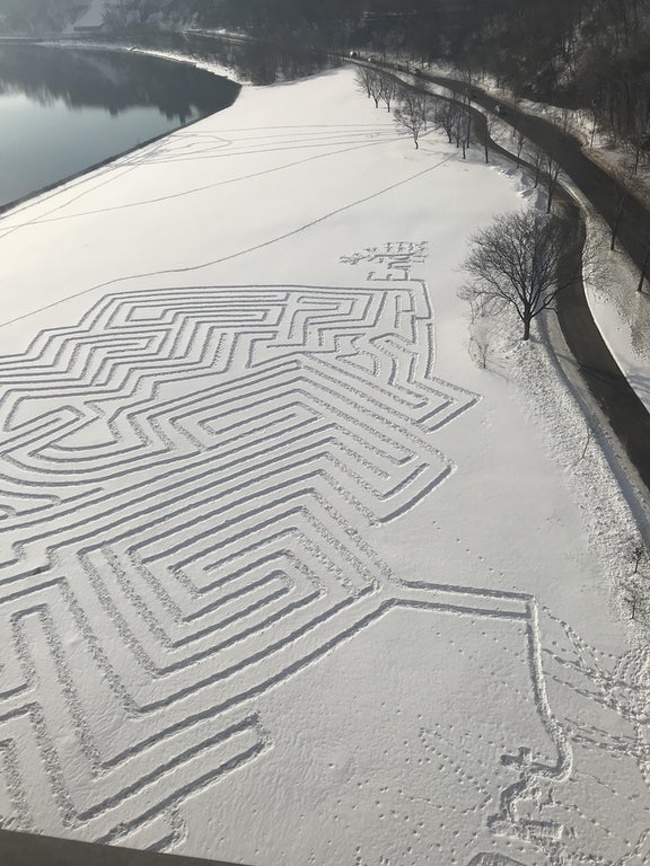 Winter maze