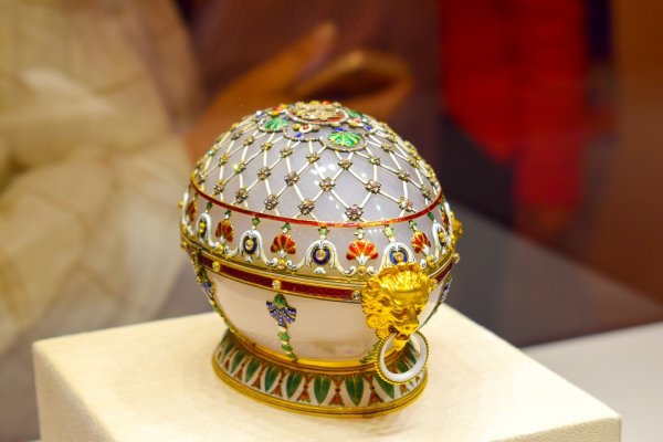 An American man bought a metal egg with pearl pieces and a clock inside for $14,000. His original plan was to resell the egg and try to make a profit, but no one wanted would buy it from him.

The man then decided to bring it to an appraiser and the egg turned out to be an Fabergé egg that Alexander III, Emperor of Russia, ordered for his wife in 1887. The appraiser valued the egg at $33 million and the rest is history.