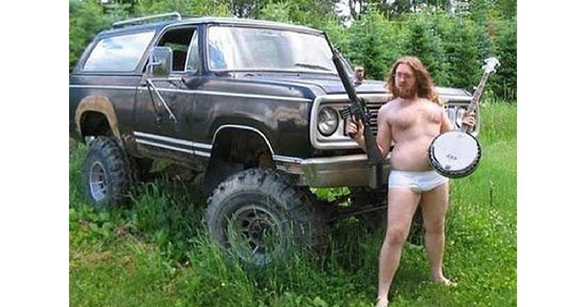 19 people living the redneck life