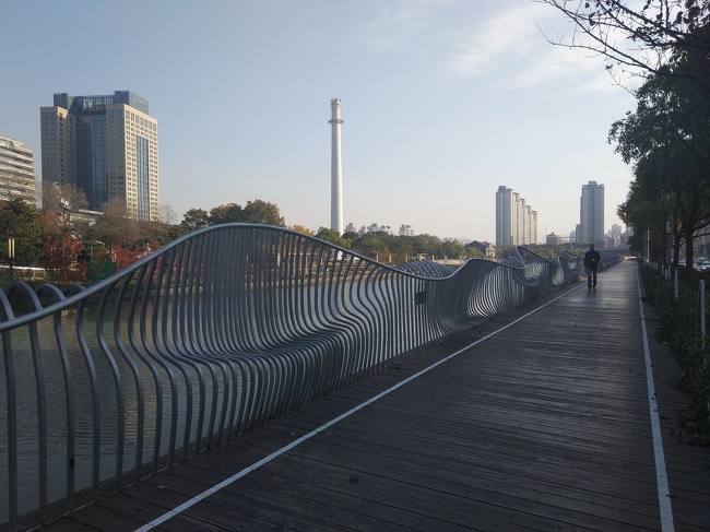 This fence forms a bench.