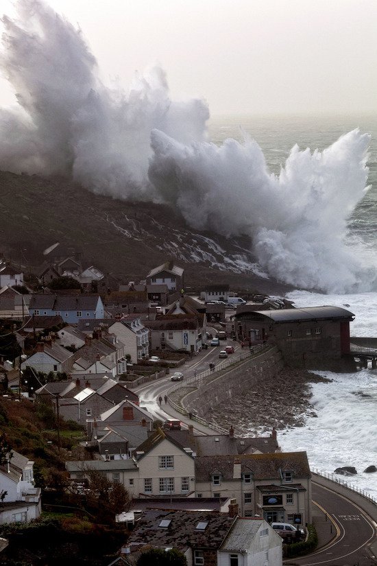 sennen cove waves - Off