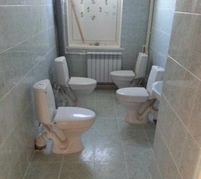 21 Plumbers Whose Masterpieces Should Be Flushed Down the Toilet