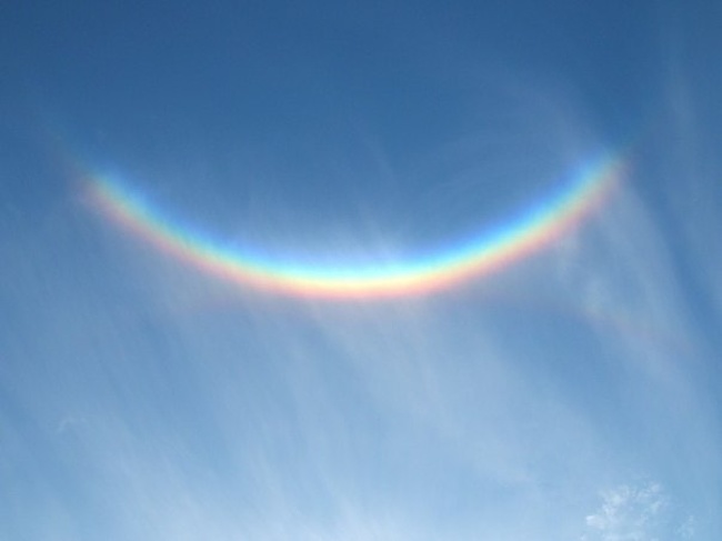 An upside-down rainbow