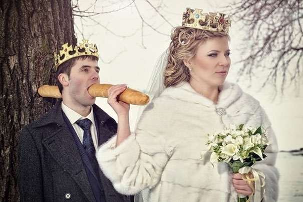 25 Incredibly Awkward Russian Wedding Photos