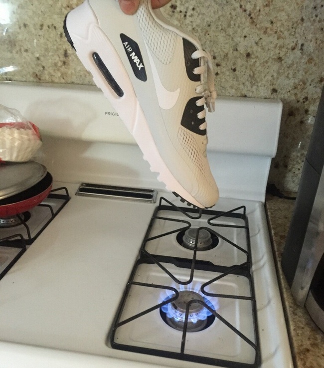 “Ordered new sneakers. Asked my little brother for pics while I’m at work.”