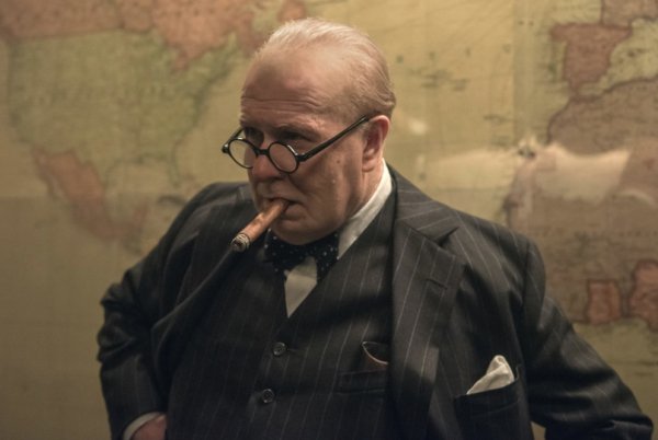 While playing Winston Churchill in “Darkest Hour”, Gary Oldman smoked nearly 400 cigars. It cost production approximately $20,000 and gave Oldman serious nicotine poisoning.
