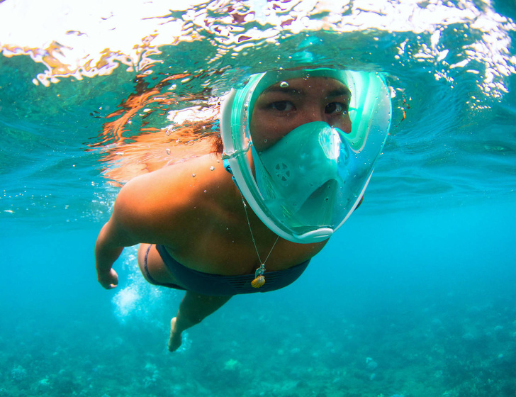 A full face snorkeling mask that lets you breathe through your nose and mouth. <br/><br/><a href="https://amzn.to/2qO3AAS" target="_blank">Buy this on Amazon for around $30</a> 