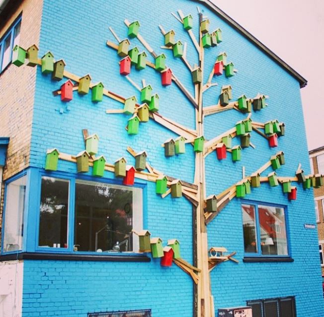 Cool urban birdhouses