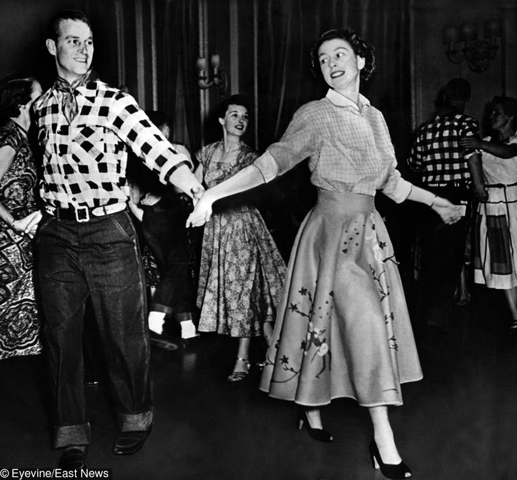 Princess Elizabeth and Prince Philipp dancing a country dance, Ottawa, Canada, 1951