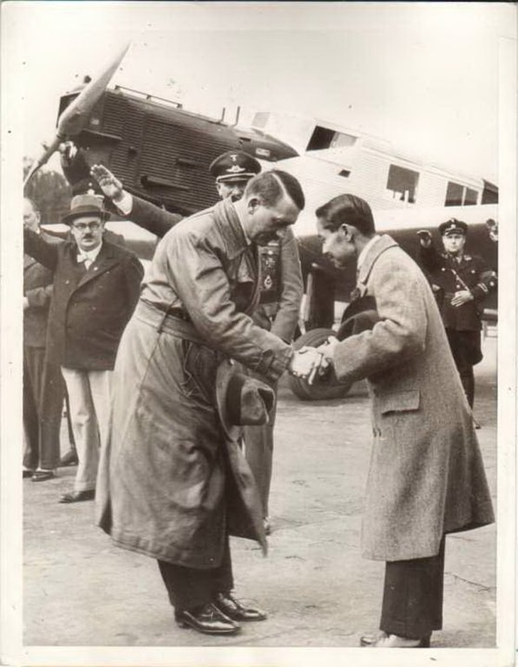 Adolf Hitler meeting the King of Thailand, 1934