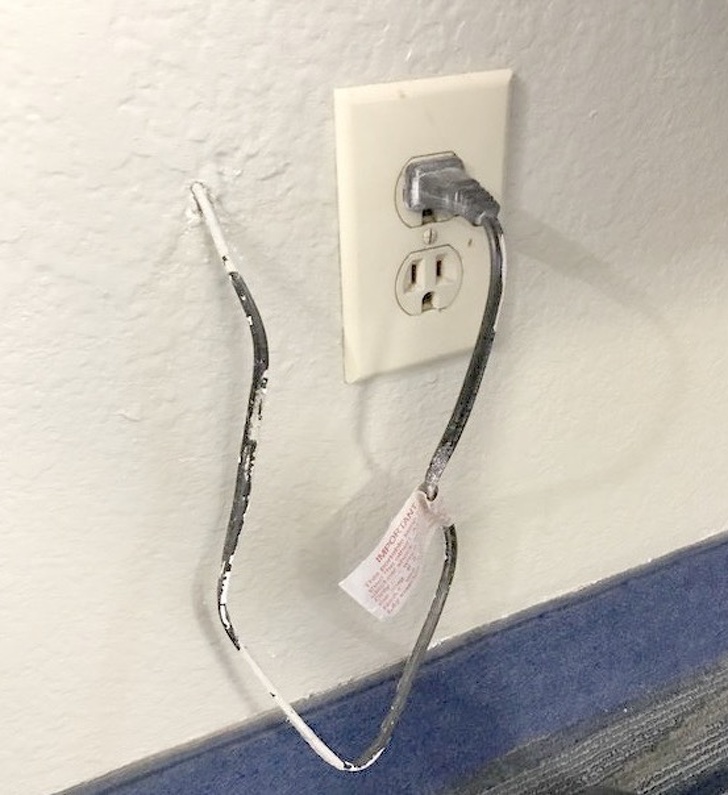What happens in the other room if you unplug this?