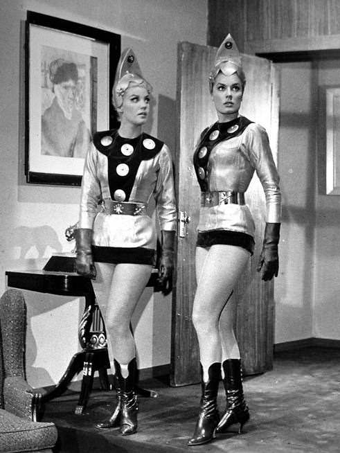 A promotional picture for the 1967 film "Planet of the Female Invaders".