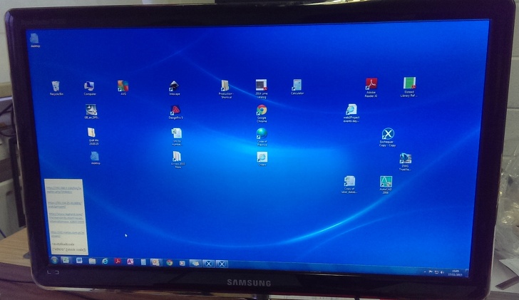 “My boss’s desktop. It’s important to note that he’s over 60 years old.”