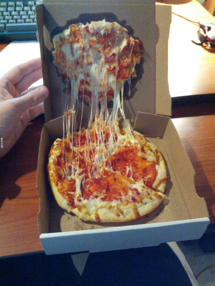 smashed pizza in box - LOL24.Com