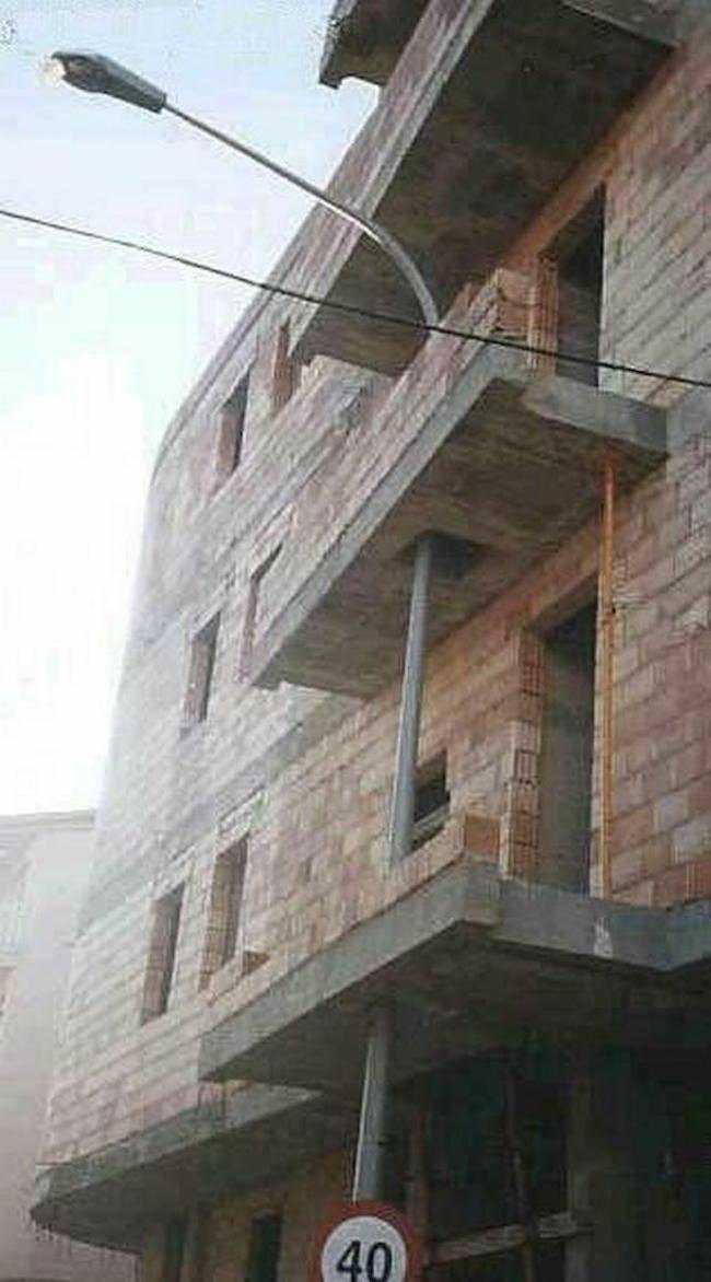 cursed images - construction mistakes